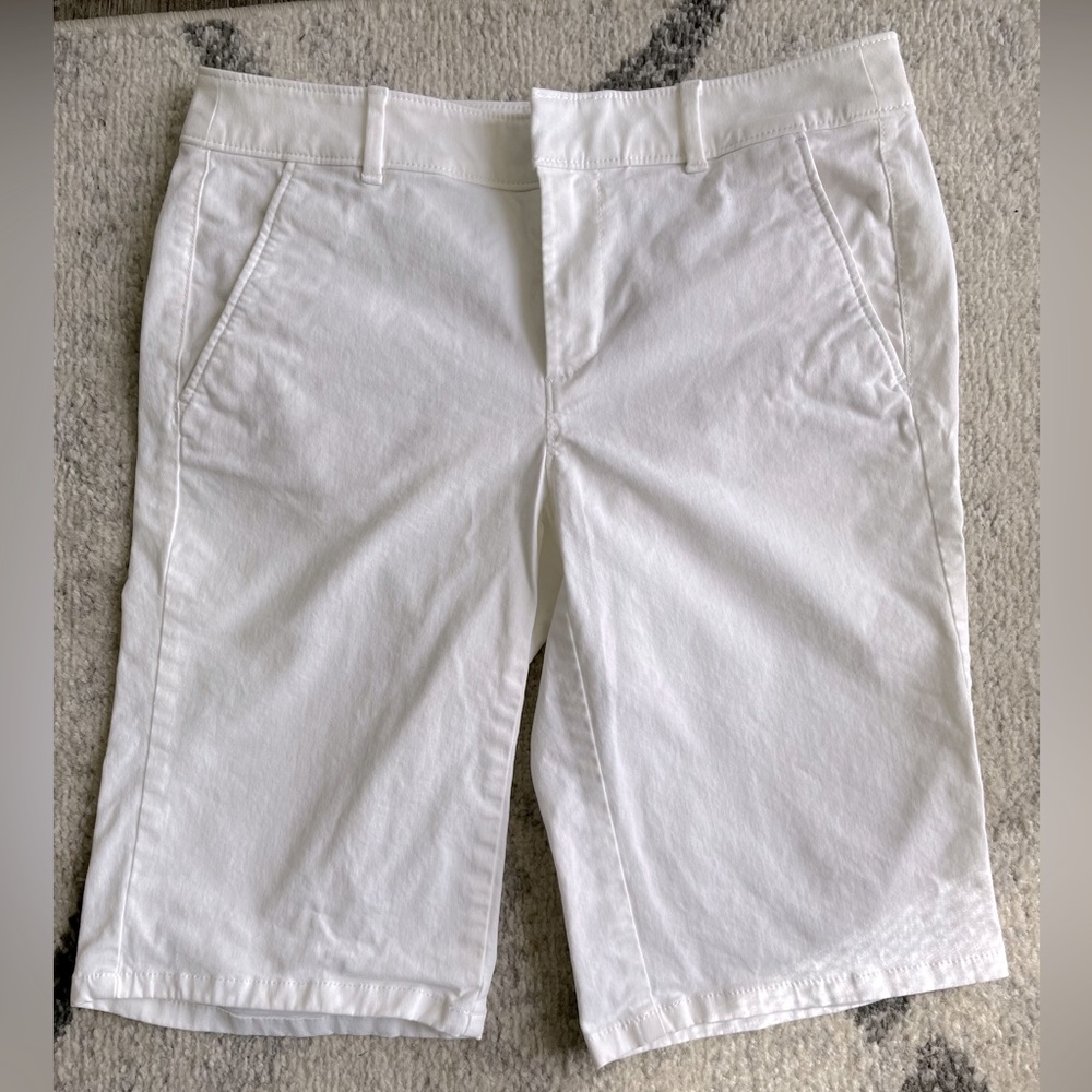 LOFT Bermuda Short